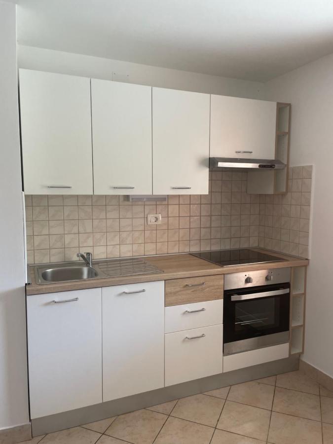 Olive Appartement Nerezine Buitenkant foto